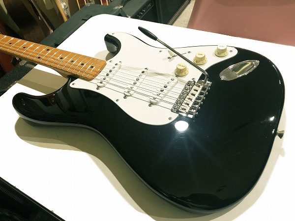 最新作中古美品 Fender Japan ST-57 Stratocaster ストラトキャスター CAR フェンダー