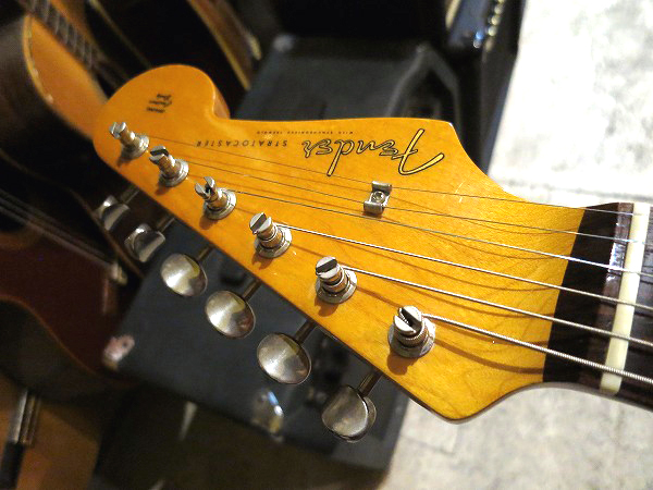 直売格安Fender JAPAN ストラトキャスター　Kシリアル レリック加工 フェンダー