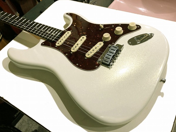 最新品国産[極美品] Fender American Ultra Stratocaster 2019年製 [MI290] フェンダー
