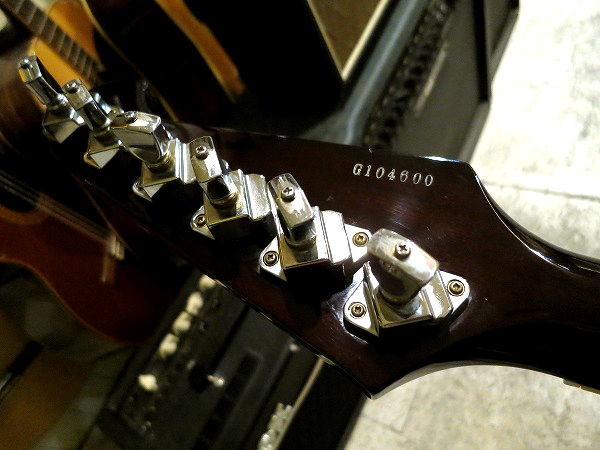 好評最新作Gibson 1991年 Fire Bird ピックアップ ファイアーバード ギター